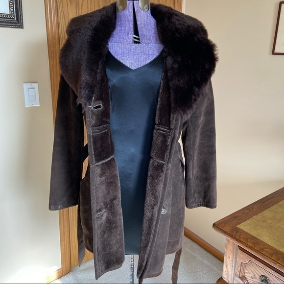 Vintage Faux Fur Trimmed Suede Coat by AF Originals NY Medium - Picture 5 of 14